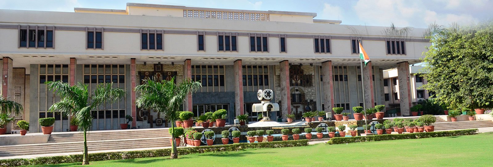 “कोर्ट में झूठ बोलोगे तो जेल तय, सुप्रीम कोर्ट के निर्देश लागू — हाई कोर्ट ने दर्ज कराया मुकदमा”-Walmark Holdings Limited बनाम Fortis Healthcare Limited (2026 DHC 515)